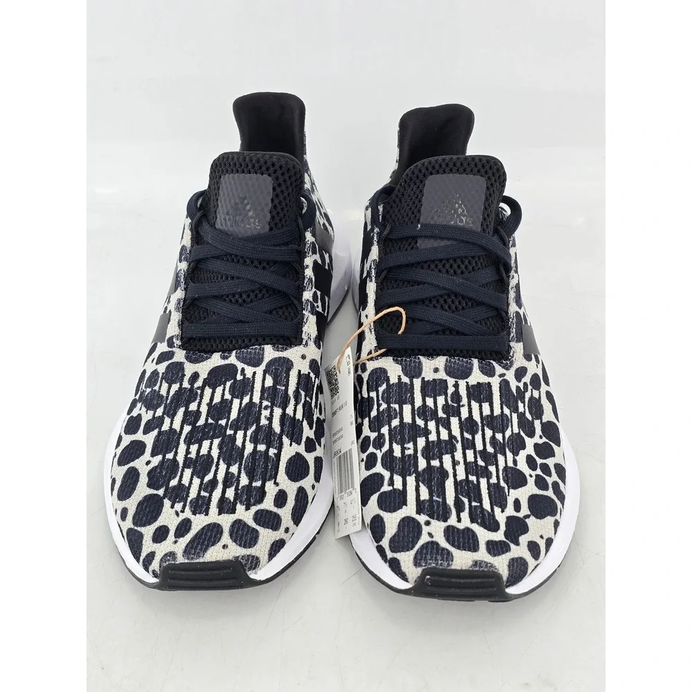 adidas look logo low